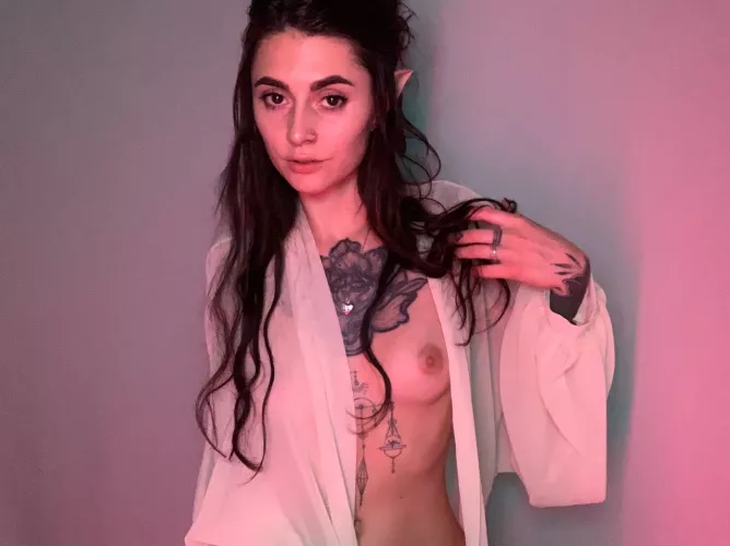 My little body needs an older man to teach it adult games