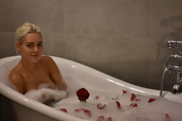 Romantic bath