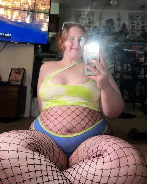 starting to love my body 💚 [new here]