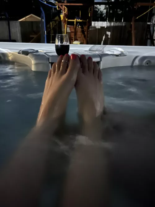 Tell me you’re a mom without telling me you’re a mom.