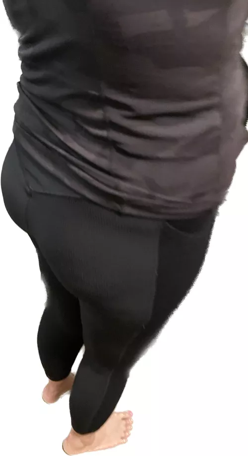 You like my little booty in these black leggings?