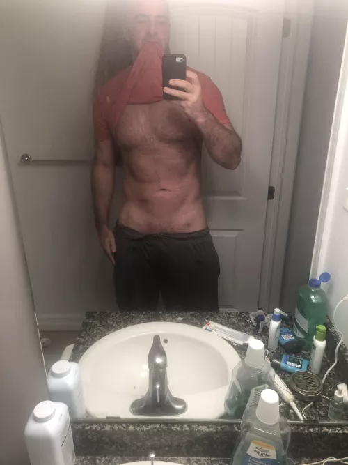 (41) is there a thread for super comfy pants? DM’s are encouraged!