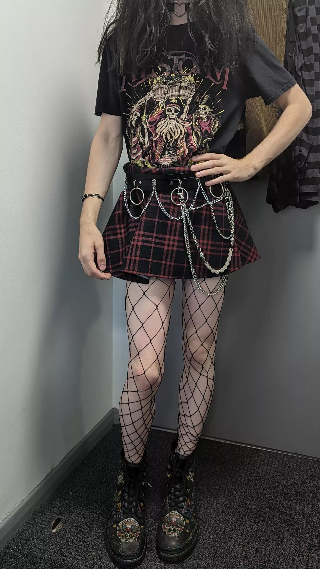 average uni lecture outfit - cropped my face out because I was death staring for some reason 😥