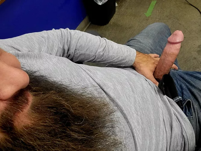 Daddy's working so HARD today.... wish I had some help!