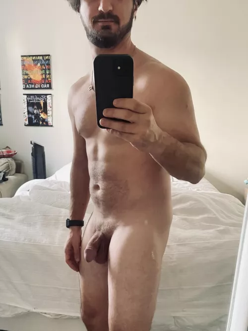 Dating apps sometimes hit my confidence. Is there (m)uch love for short kings?
