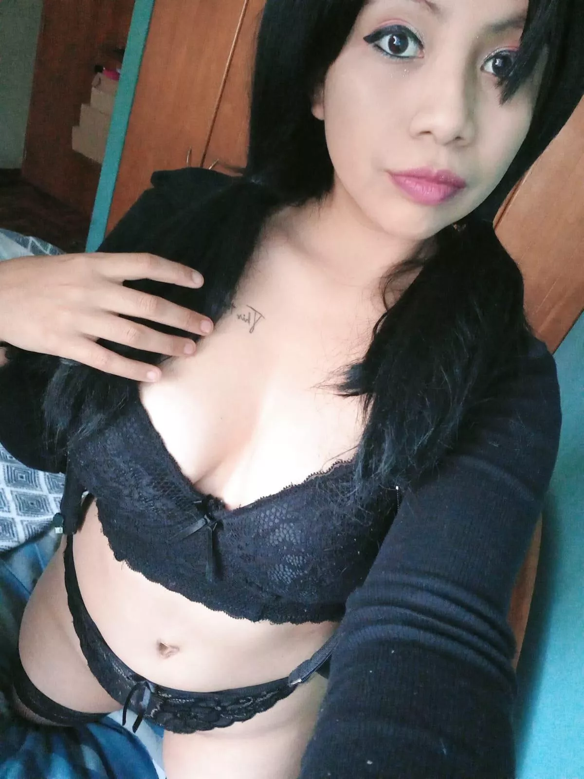 [F] come to bed with me 🥺