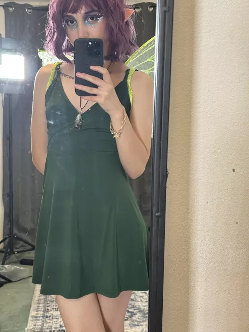 Fairies don’t wear bras