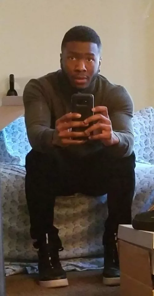 I'm probably the easiest guy to talk to, and Ive been told I have a versatile personality. I want to know if I'm a catch 🥺