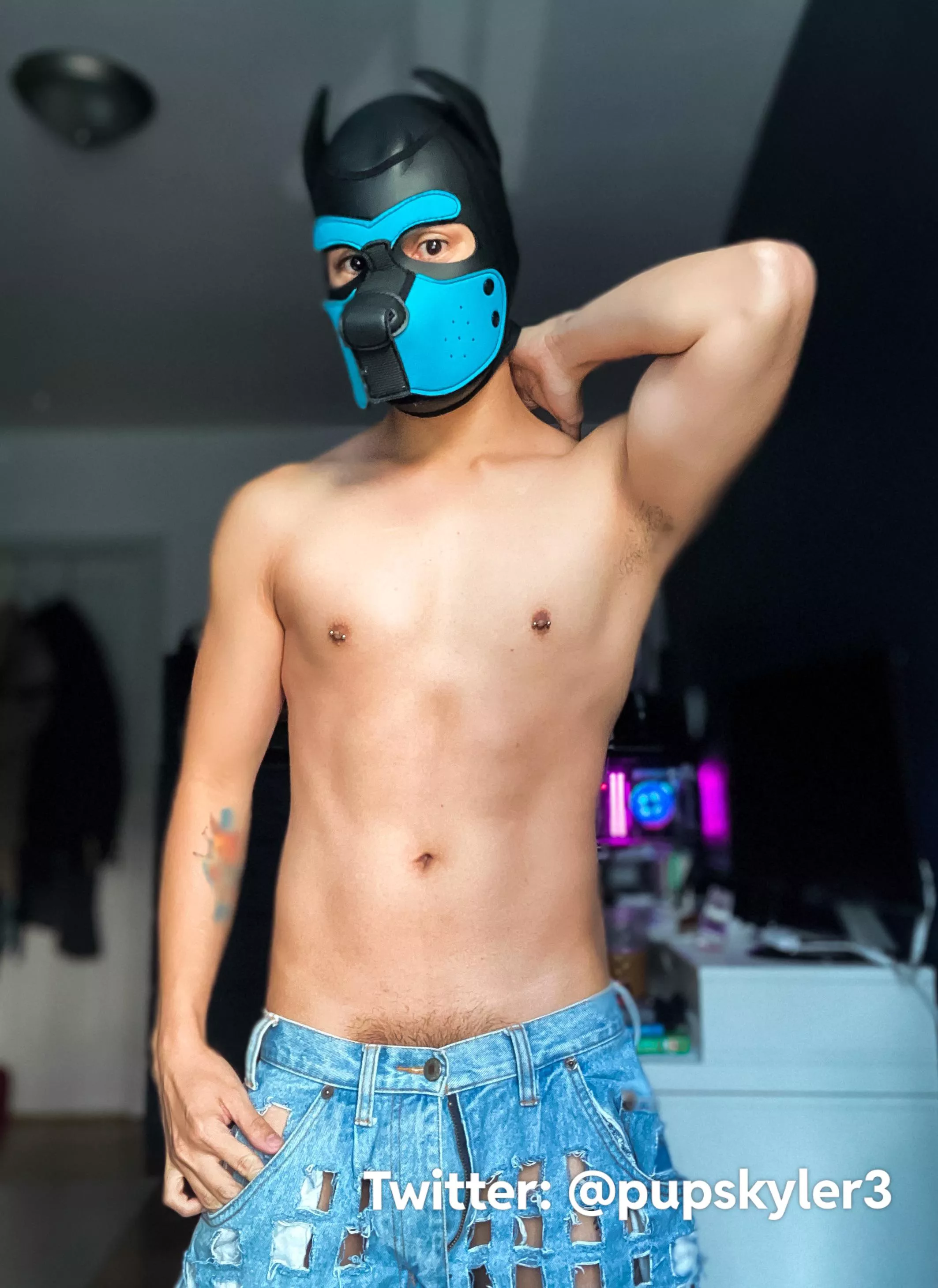 Never really posted on Reddit before… So I wanted to check it out haha. Hi, I’m Skyler! ☺️🐾