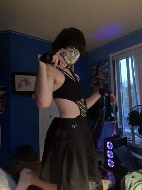 Welcome back femboy do y’all like my outfit and pose?