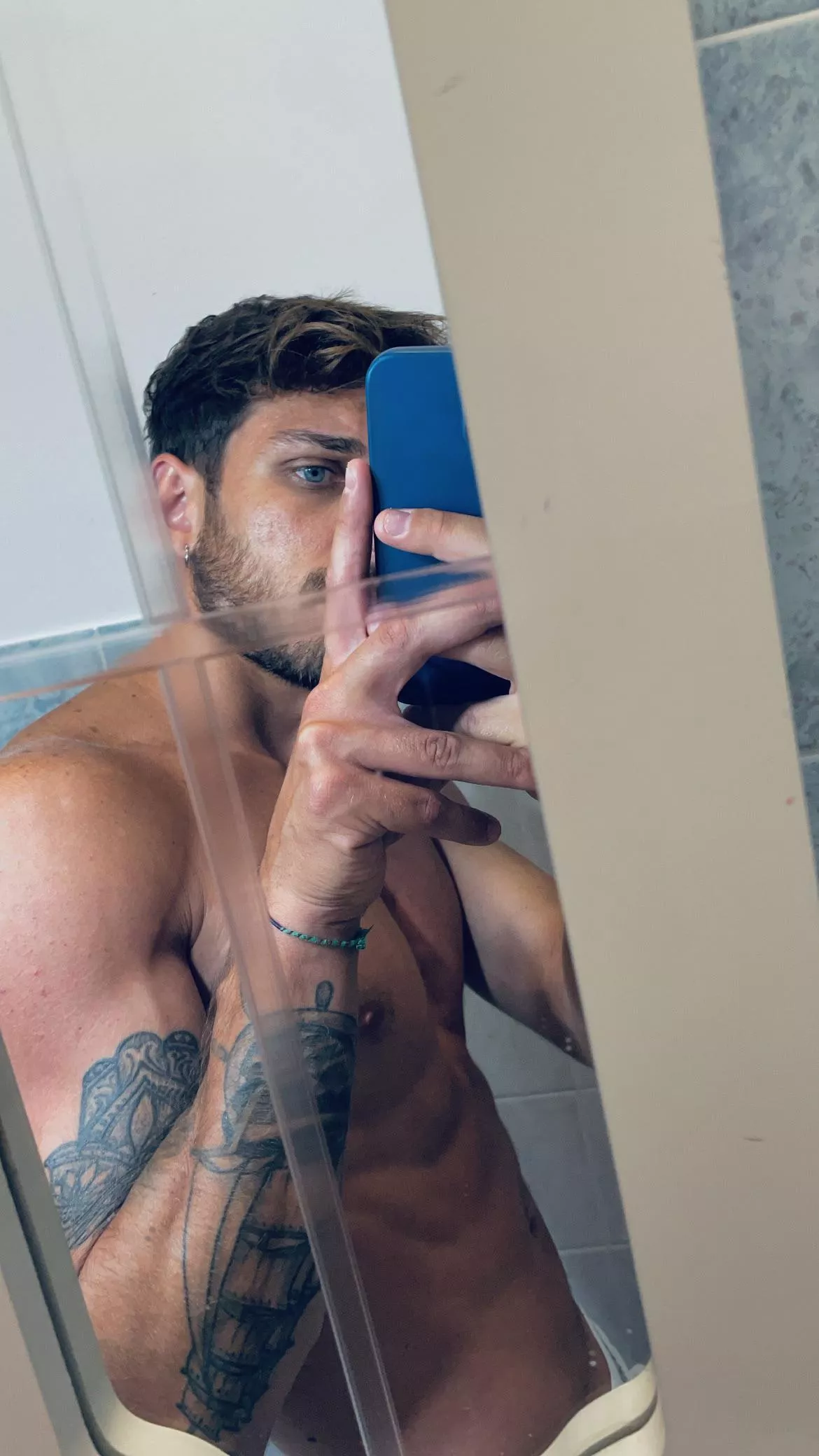 😏