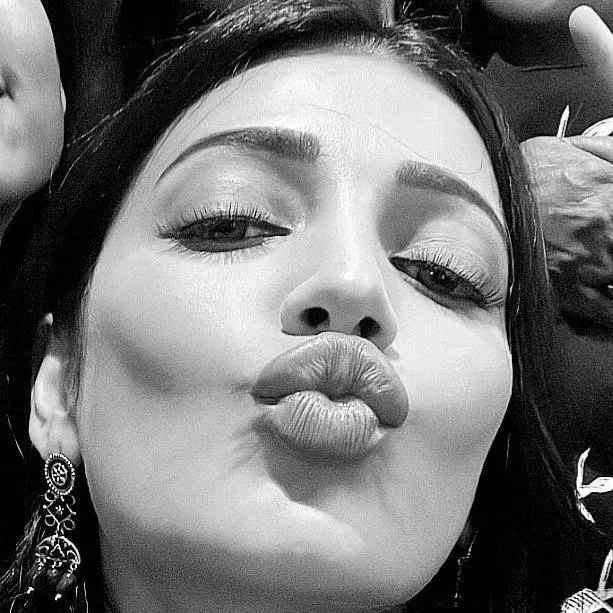 💋
