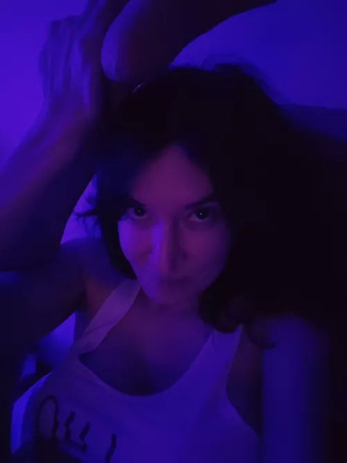 But can YOU put YOUR foot on your head?? 🤔😜 Free to subscribe 😍