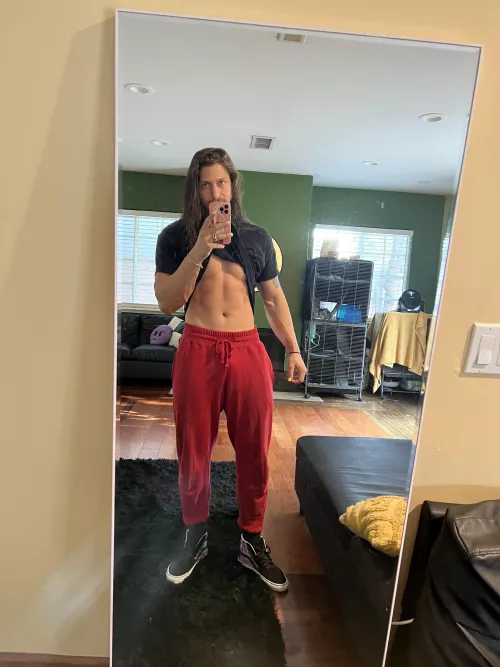 Comment if you would go on a date with me tonight