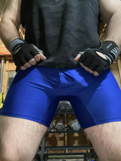 Cum workout with me…