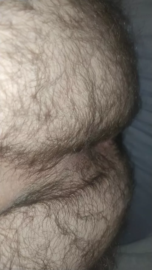 I'm so tight that I can't even put a finger, can someone help me?