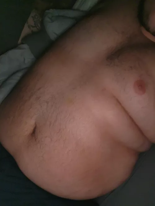 Just chilling in bed after a great Bday, how you all doing? -Daddy