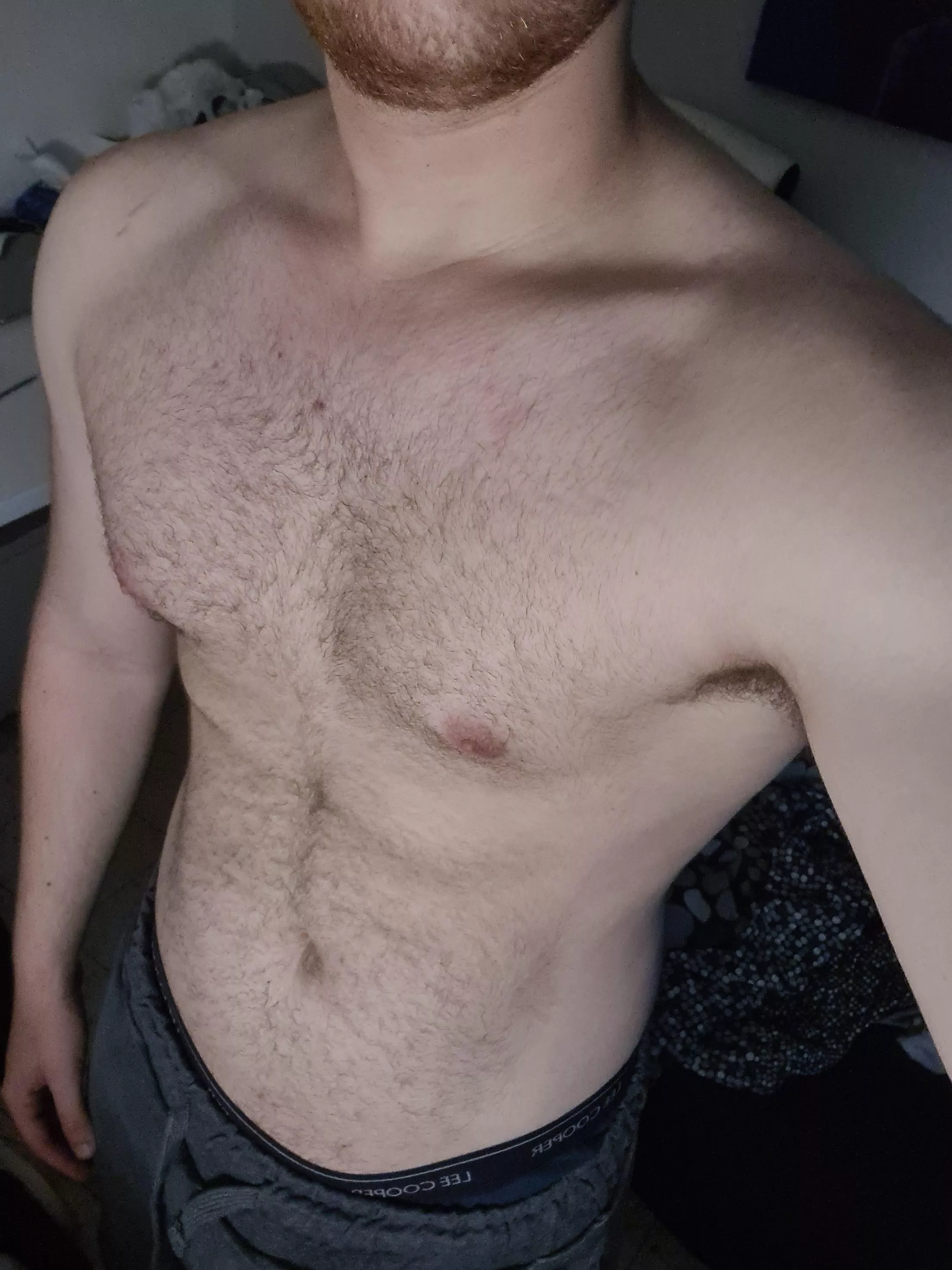 20 any muscular gaymers? hmu