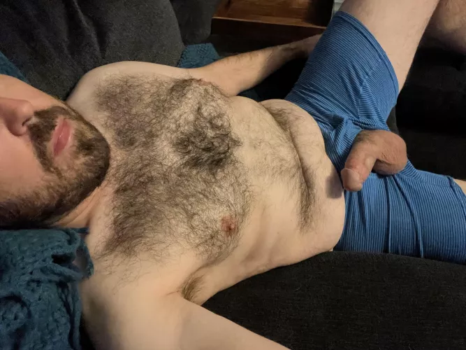 (38) that thick dicked dad you’ve been fantasizing about texts you this and says he’s alone for the weekend, what’s your next move?