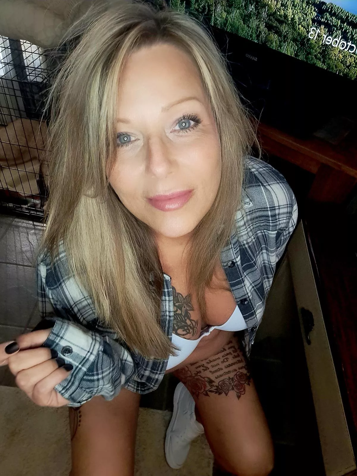 49f is that cougar status or milf?💋