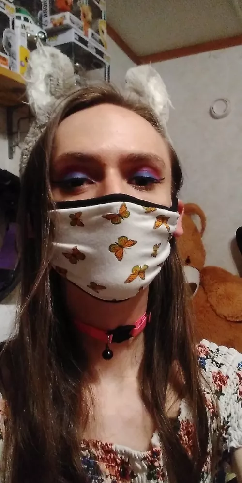 Does anyone want to ring my bell🥺 I'll be a good puppy for Mommy or daddy