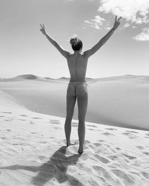 French volleyball player Lisa Arbos