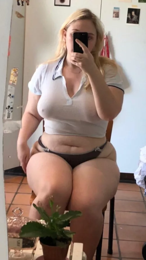 I didn't send this one on accident, I sent it with a lot of purpose 😌😝 25 f