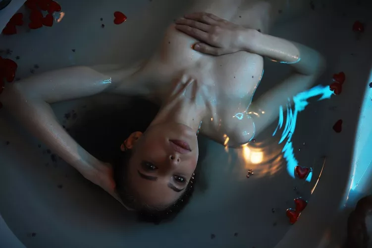 I wanna feel your hard tool deeply inside and don't pull out till morning..