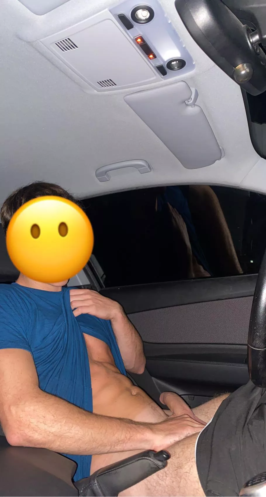 Quick car jerk // Window and dm’s are open