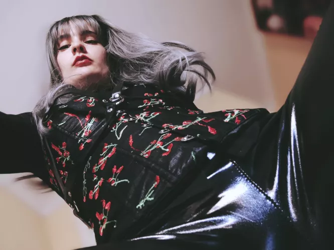 To be called good boy (f)rom this perspective would be so hot, wouldn't it?