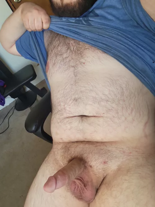 Would love to have a big girl on top of me