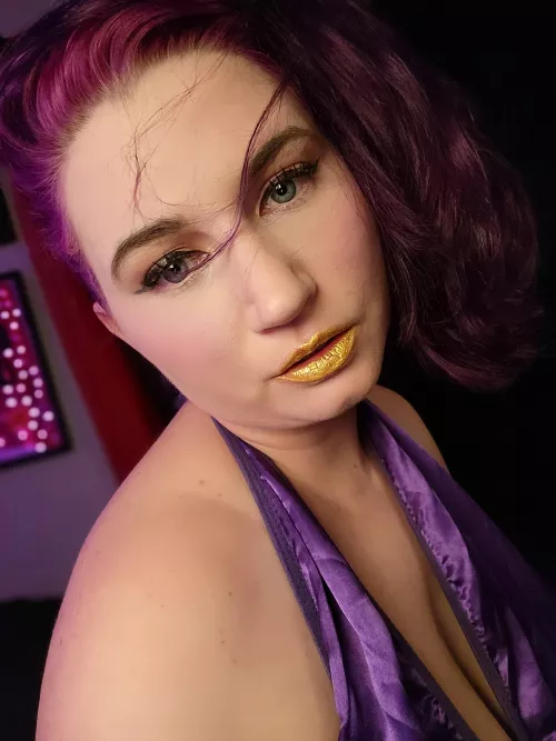 Would you tell me your wildest fantasy? It'll stay our little secret, I promise 🙊😈