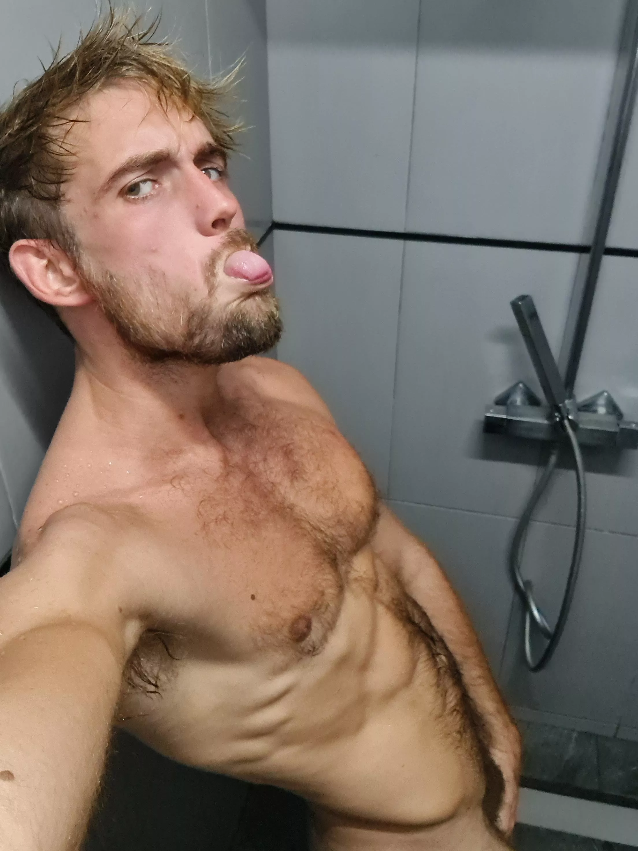 😛