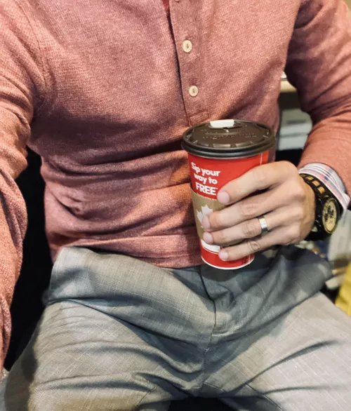 Anyone order a large with 3 cream? 👀☕️😏 [37]