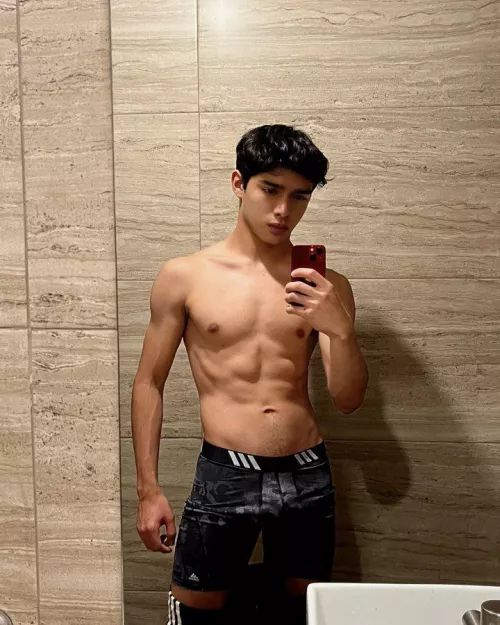 Could you recommend me some hot underwear brands?