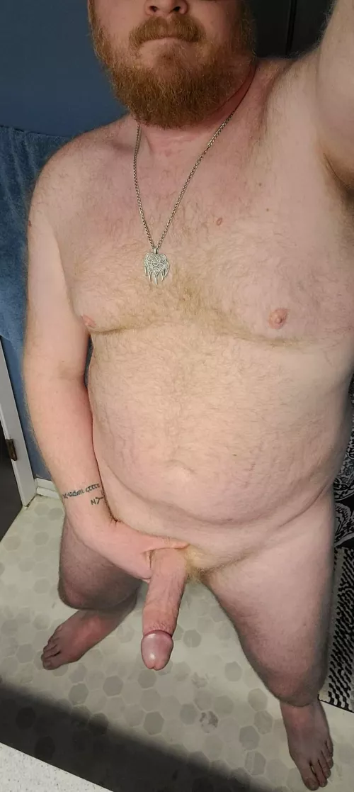 Happy Sunday! Hope it was relaxing. Stay sexy boys 🧡