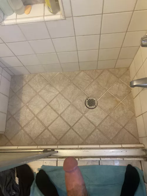 Hmu I wanna friend wit a bbc😩