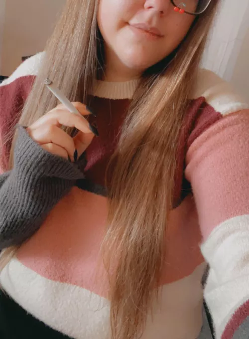 I really need to get my nails done 😳