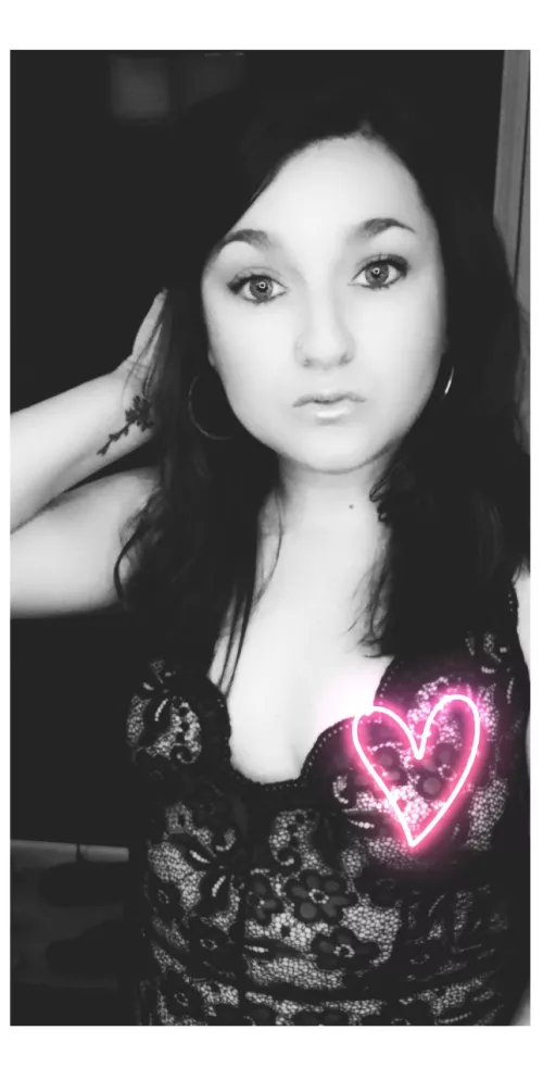 It's filtered.....I know. But I love black and white photos (38F)