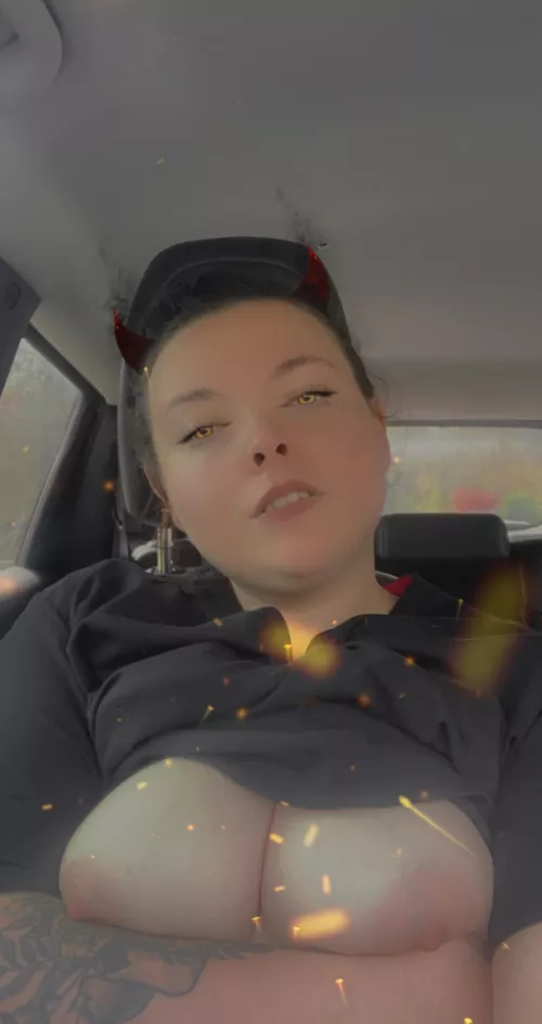 I’ve been so horny at work today (pun not intended)😩🫦