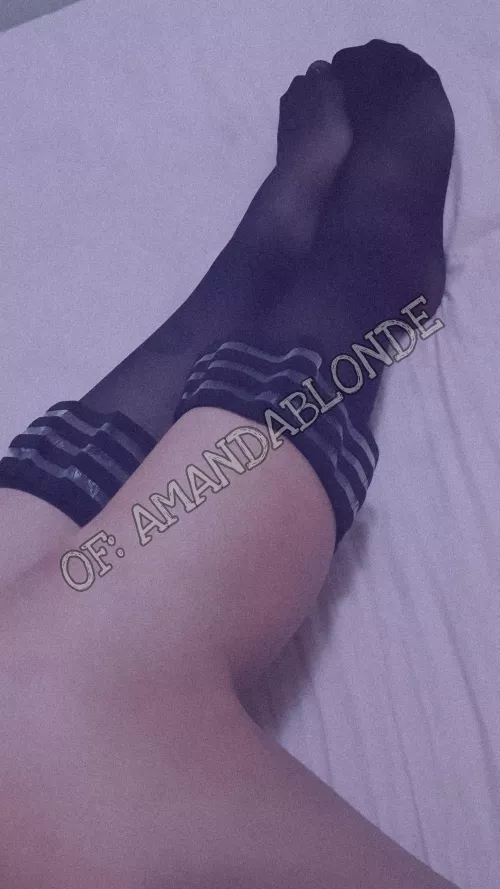 take off my socks? 👉👈🥵