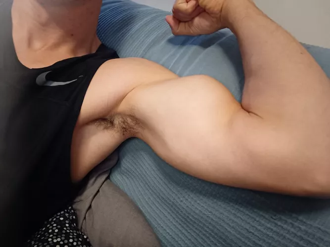 to get to my armpit you'll have to get passed my biceps