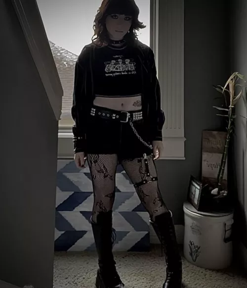 “You blew a shot at your redemption, when you opened up your heart on the front of the stage. I hope to god that you’re pretending. When you cry into the crowd, just remember it’s all that you wanted”