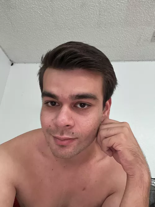 Been a while since I have posted a selfie so here ♥️