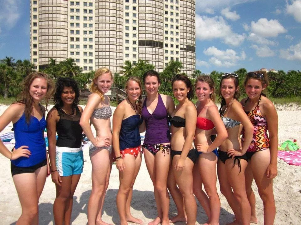 Bikini babes