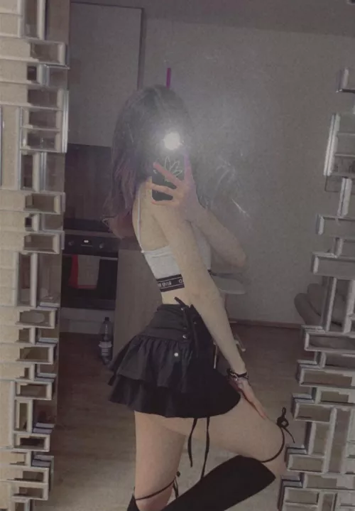 can i strip for u babe?😈💜🖤