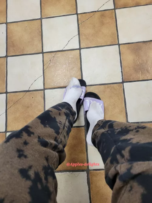 [Female] Want to rip off my sweaty laundry socks?