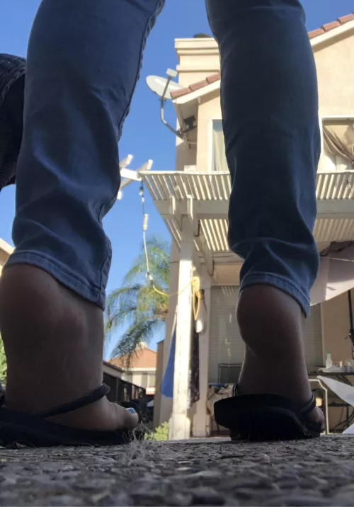 I know you can’t stop staring at me