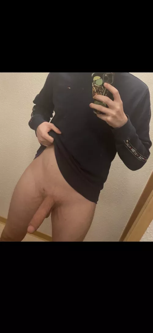 I wonder how my roommate would react