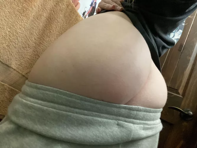 Lick it, kiss it, spank it, whip it, spit on it, cum on it, let’s play a different version of bop it